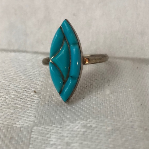 Vintage Jewelry - Beautiful vintage turquoise & sterling silver ring